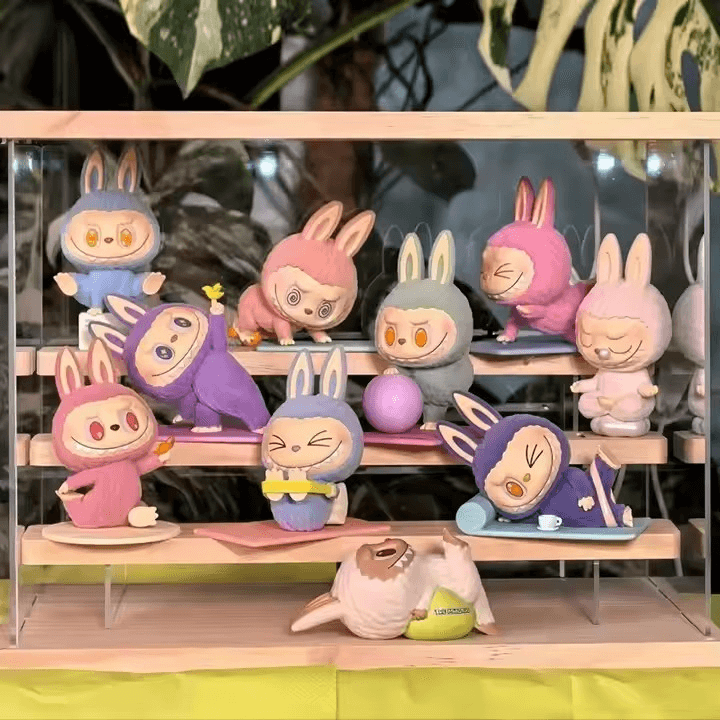 Labubu Lazy Yoga – La Figurine du Zen et de la Détente